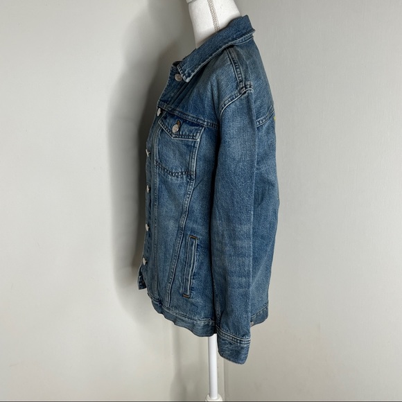 Madewell The Oversized Jean Jacket in Capstone Wash Blue - Picture 6 of 16